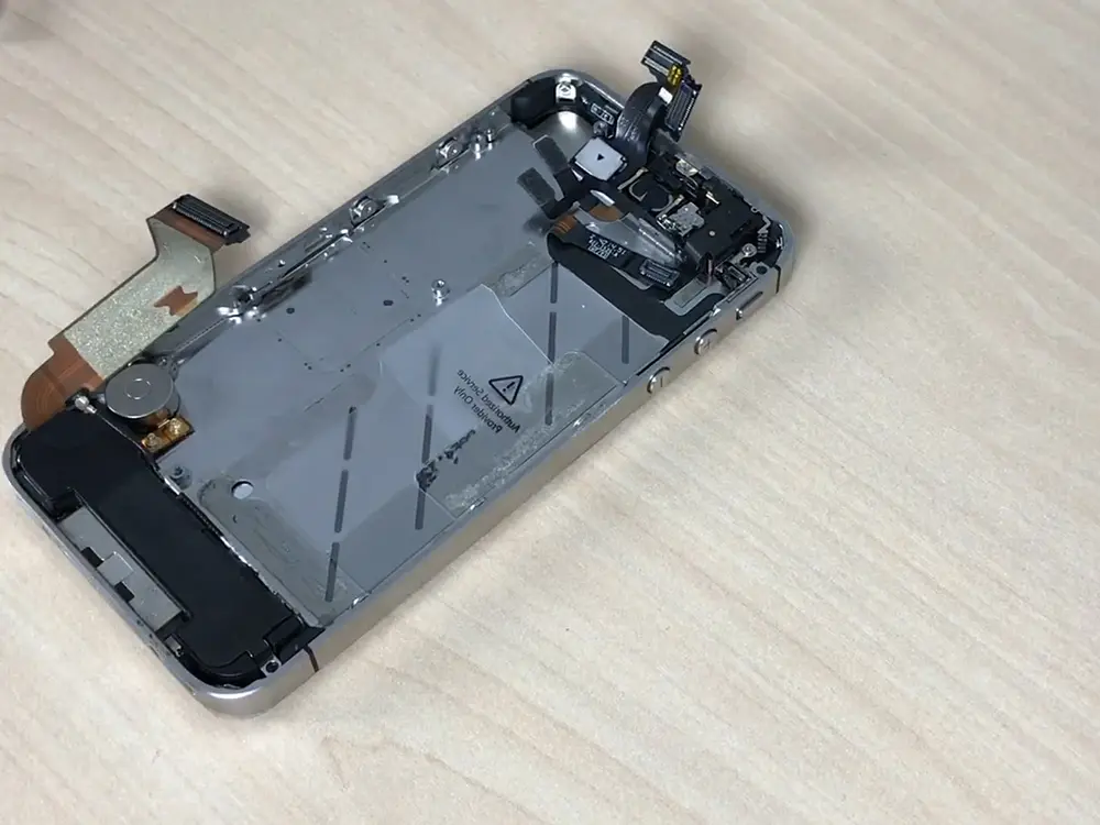 Renaissance Ga naar het circuit onregelmatig iPhone 4S scherm vervangen? - Snel en goedkoop! | Fixje
